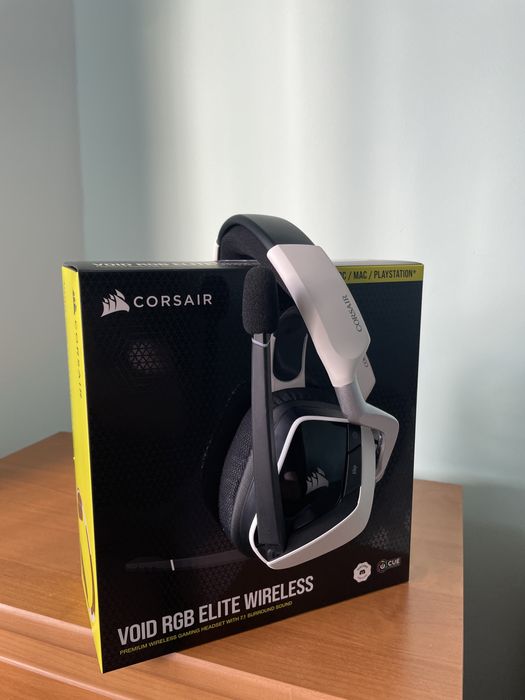 Навушники бездротові Corsair VOID RGB ELITE Wireless наушники