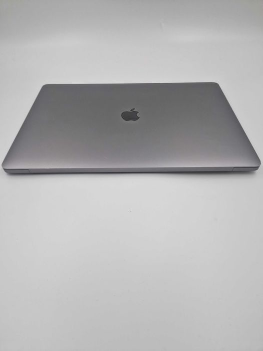 2019 MacBook Pro A2141 16" / i7-9750H / 16 GB / 512 GB / Touchbar