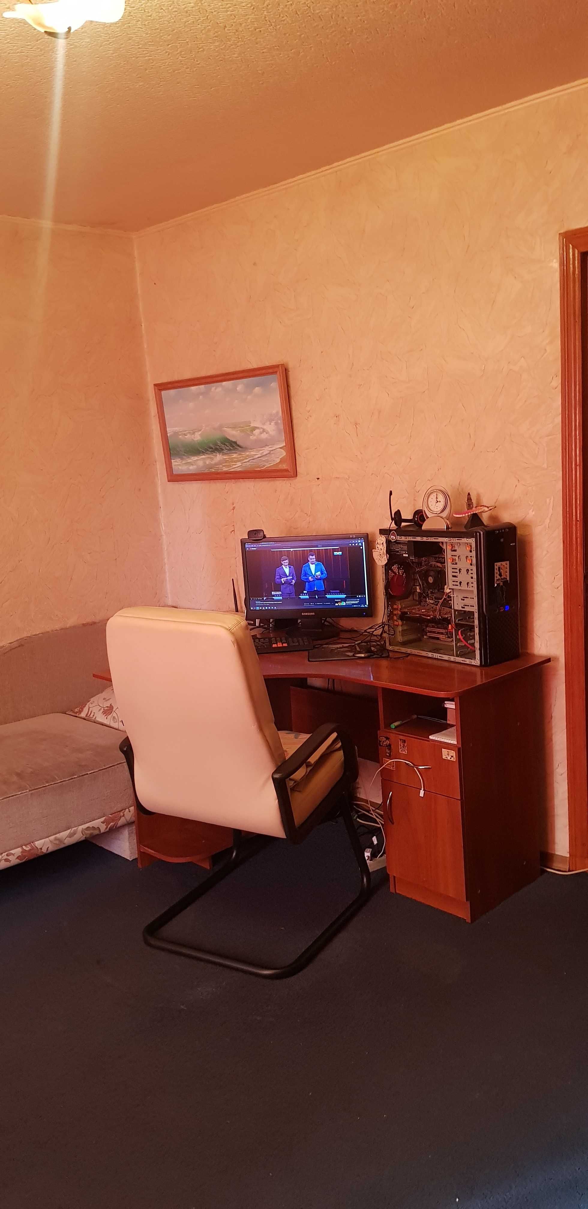 Продам квартиру м.Гагарина