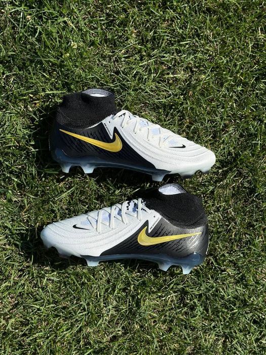 Бутси Nike Phantom Luna GX2