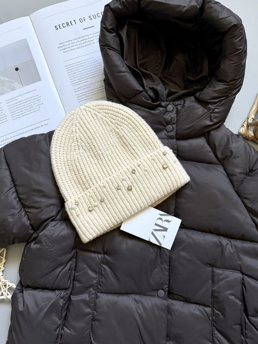 Тепла шапка ZARA з камінцями зимова 6 7 8 9 10 11 12 13 14 р