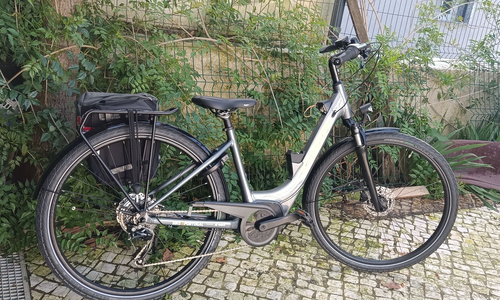 Bicicleta Elétrica Trek Verve + 1 lowstep. Nova