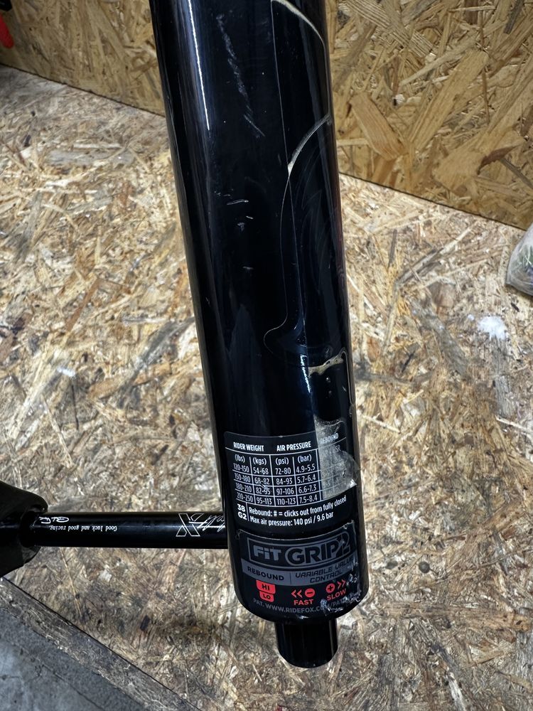 Amortyzator przedni FOX 38 Performance Elite GRIP2 - 170mm
