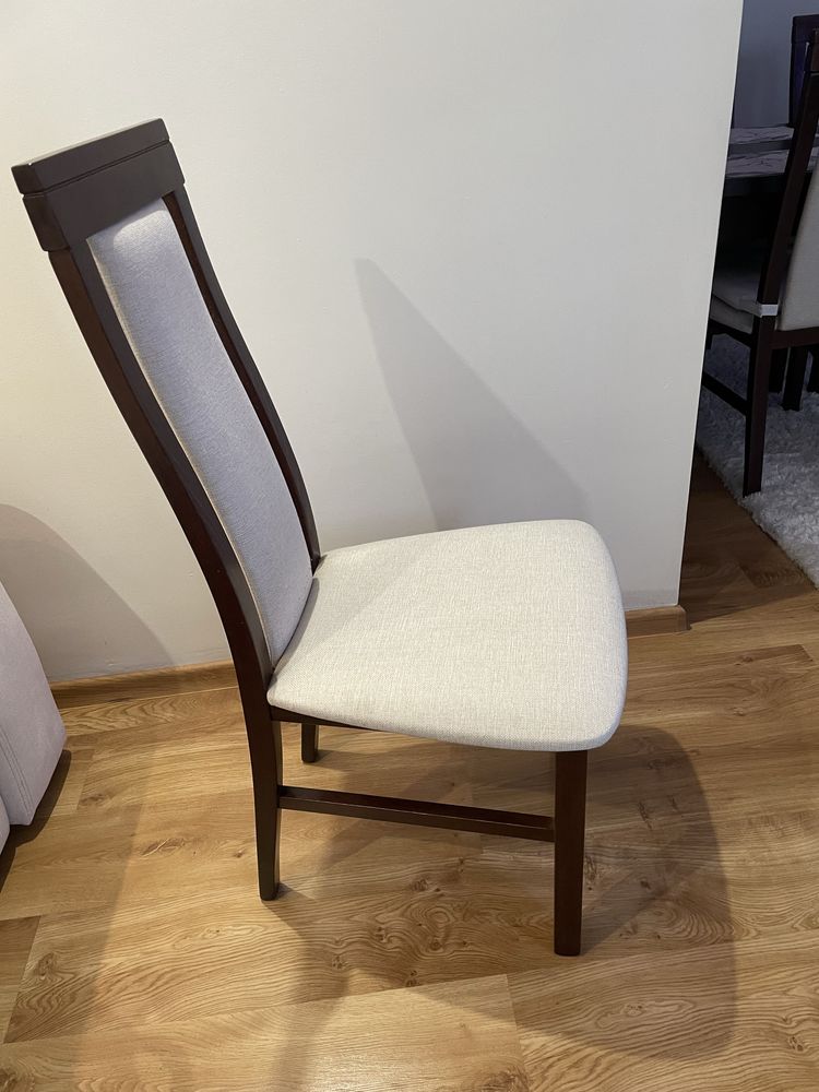 Eleganckie drewniane krzesła do jadalni lub salonu + gratis.