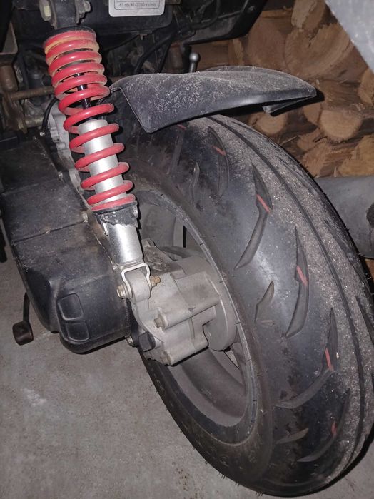 Scooter Benelli em Bom estado geral