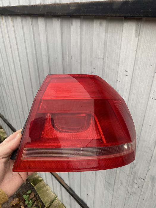 ліхтар правий (стоп )passat b7 USA США Америка NMS