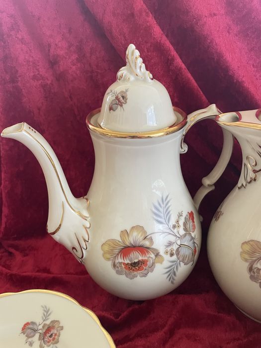 Porcelanowy serwis do kawy/herbaty