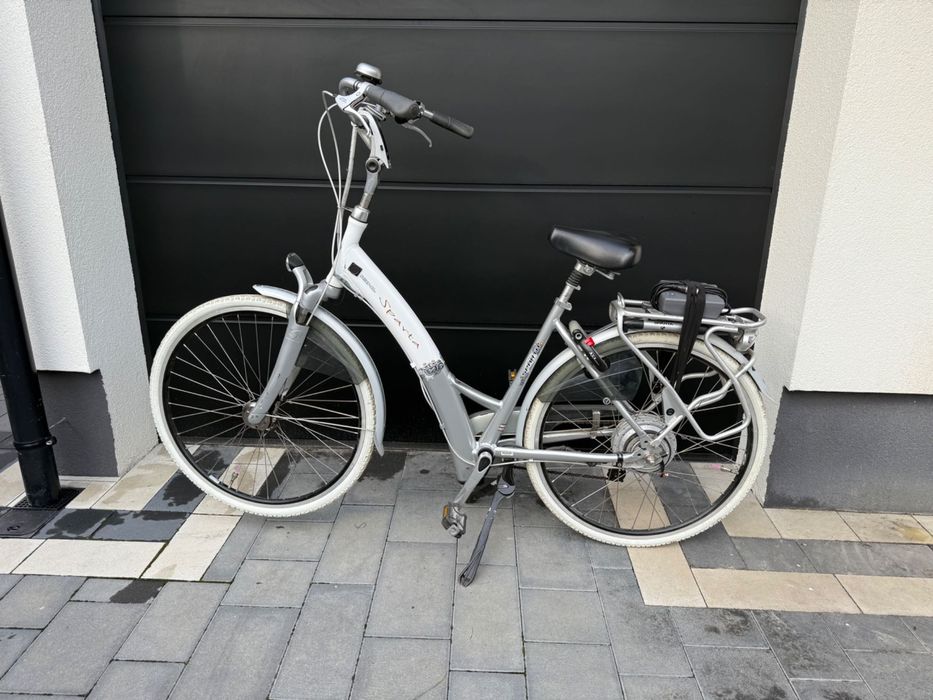 Rower elektryczny Sparta ion biały damski