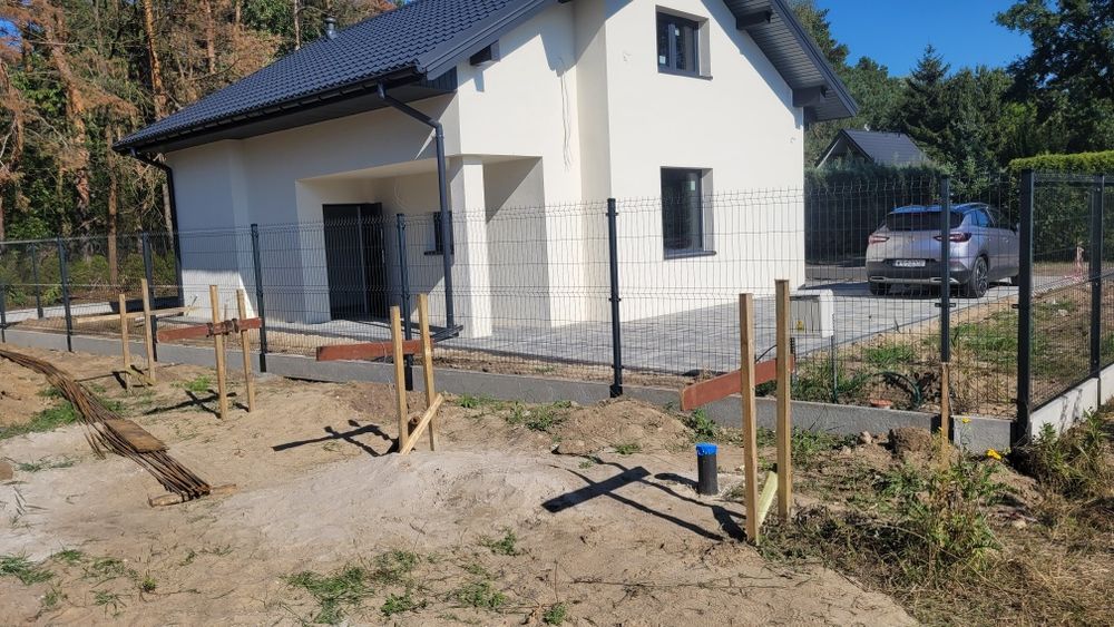 Dom jednorodzinny z uzytkowym poddaszem - blisko natury i komunikacji.