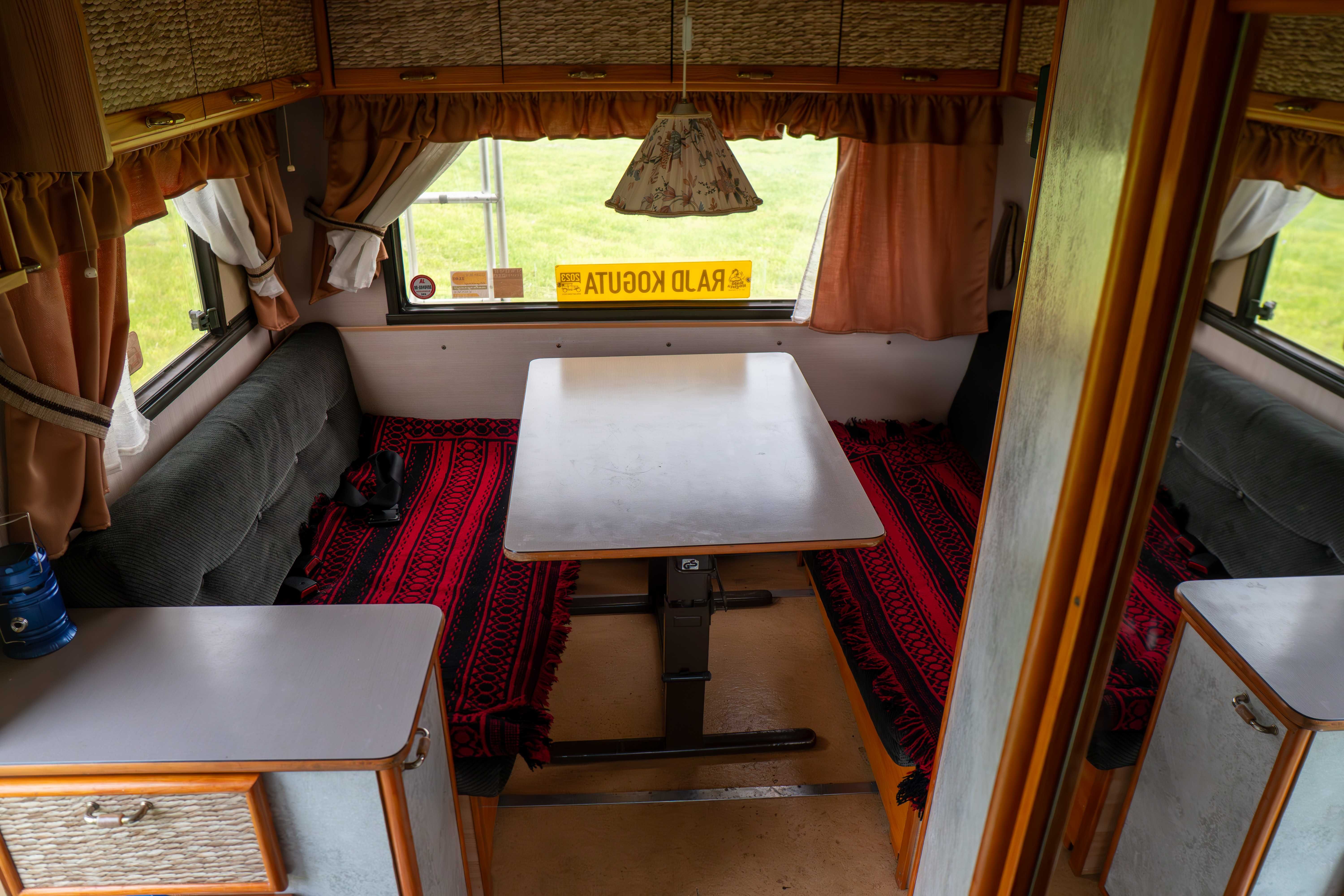 VW T3 Matkaaja 2.1 DJ Kamper