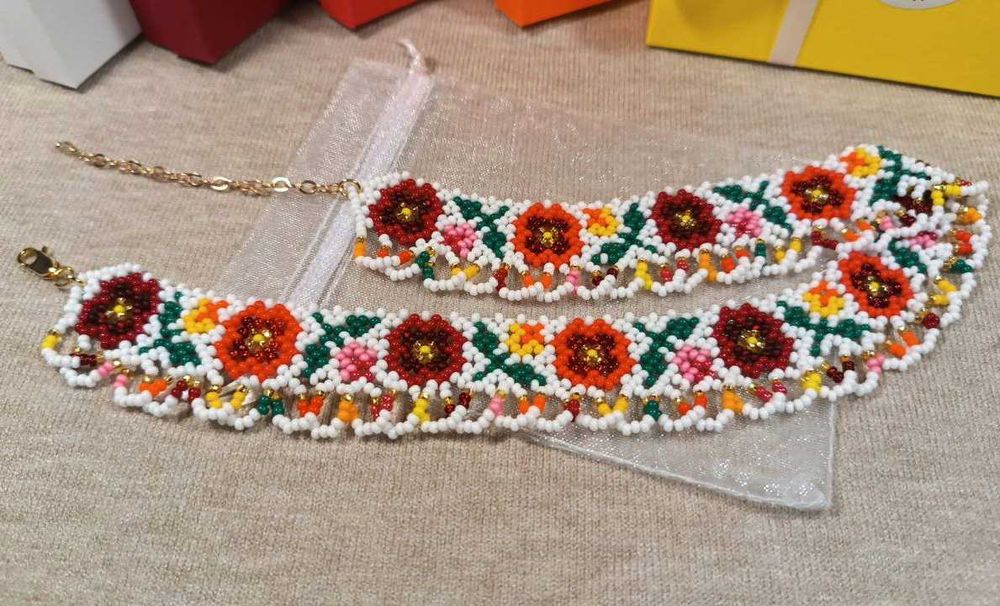 Силянка з чеського бісеру.