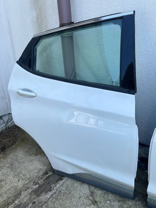 Двері двери дверь шевроле болт Опель Ампера Chevrolet Bolt Opel Ampera