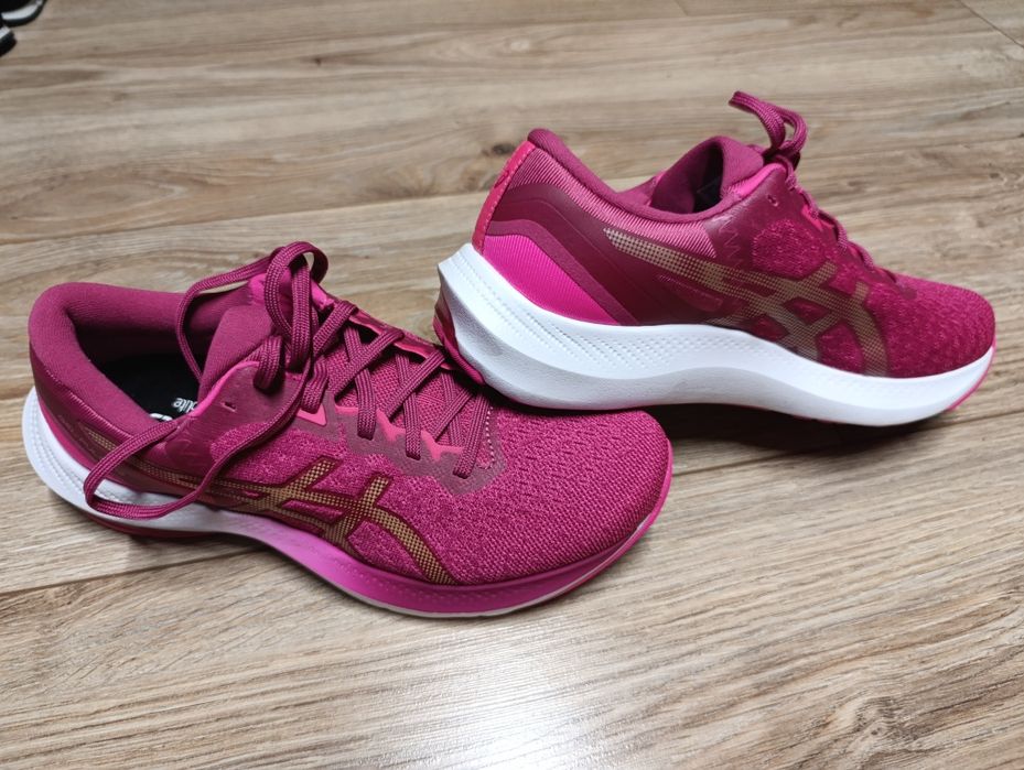 Buty do biegania damskie ASICS Gel-Pulse r. 39.513 rozmiar