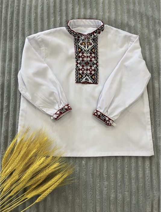 Вишиванка з бісеру для хлопчика