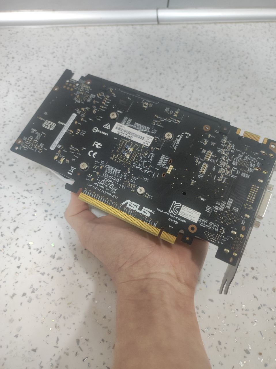 Видеокарта ASUS GTX 950 2gb