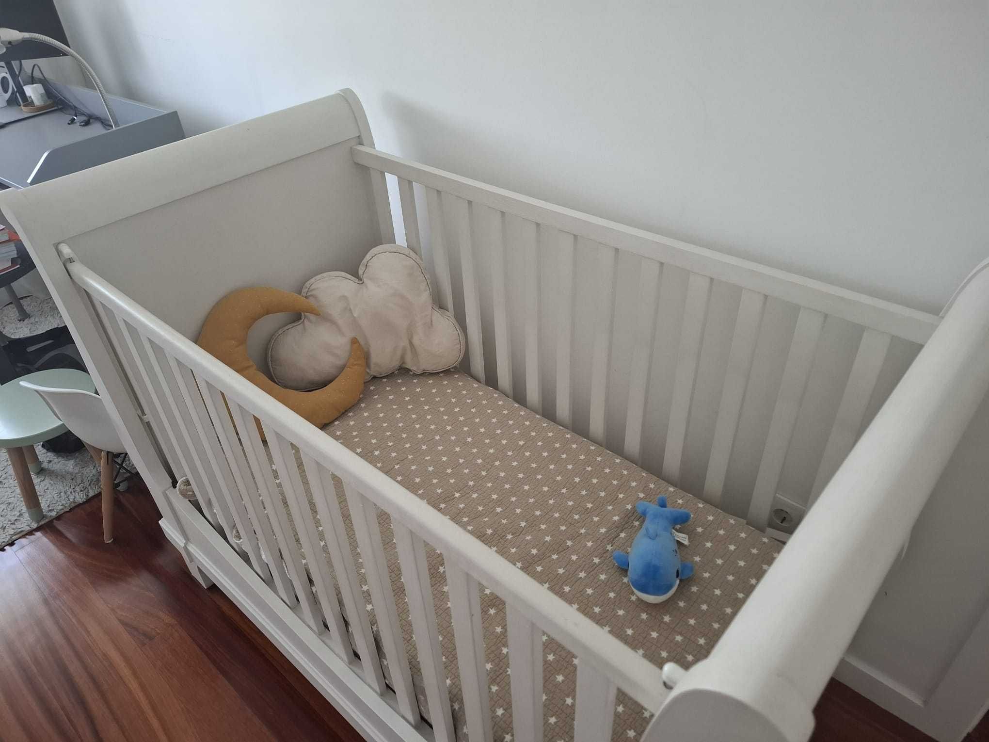 Quarto bébé com charme francês