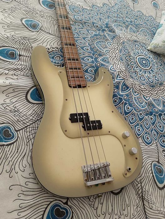 Precision Bass :: Lutniczy :: Docwood :: inny niż Fender, Buzz