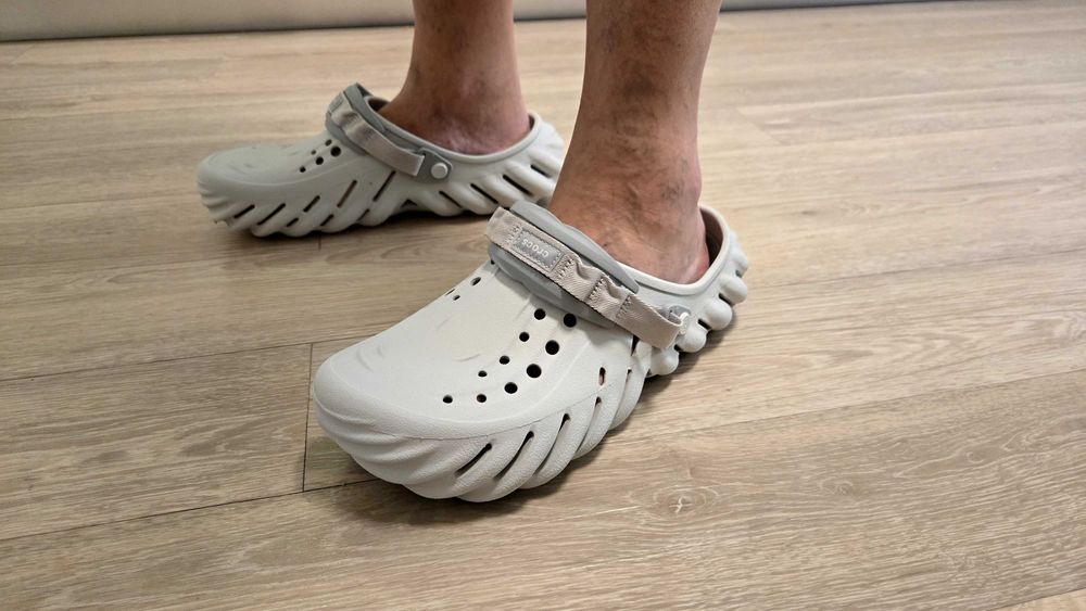 Шльопанці Crocs Echo clog 45