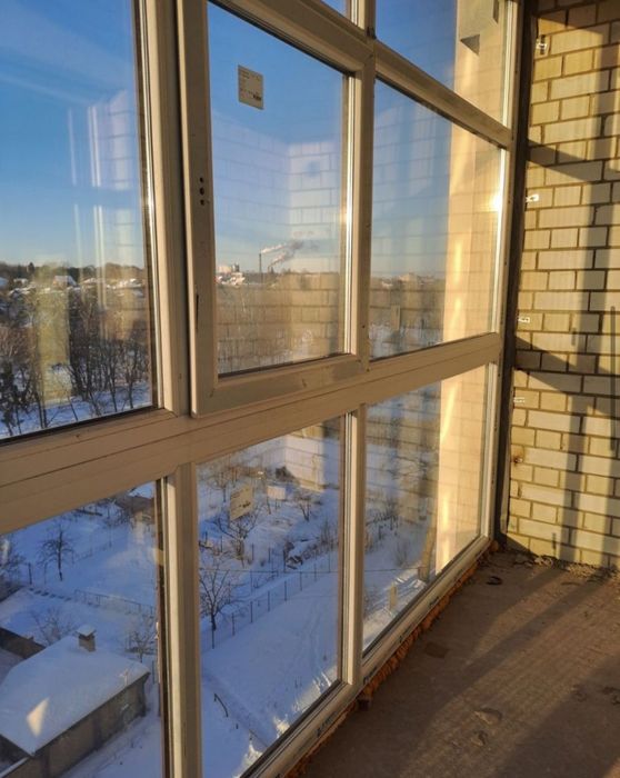 Продаж 3 кімнатної квартири в новобудові