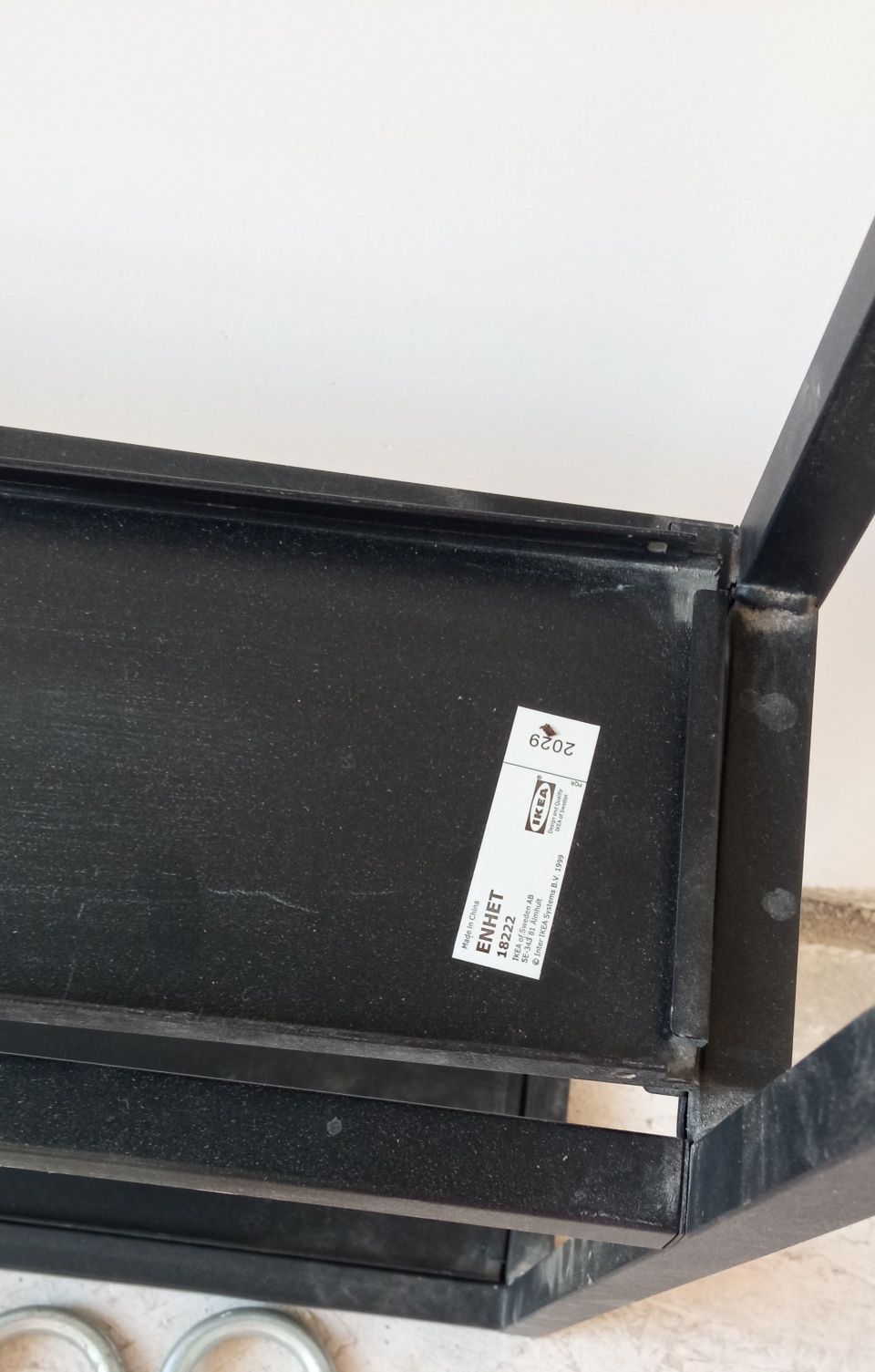 Estrutura Enhet, IKEA. 3 prateleiras com pratos giratórios metal preto