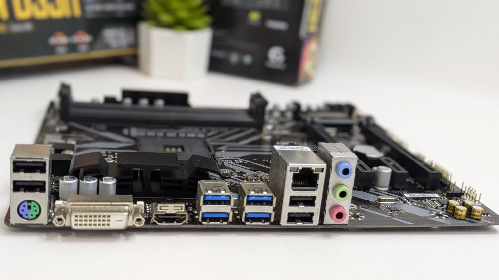 Материнська плата GIGABYTE B450M DS3H\Socket AM4\ГАРАНТІЯ!