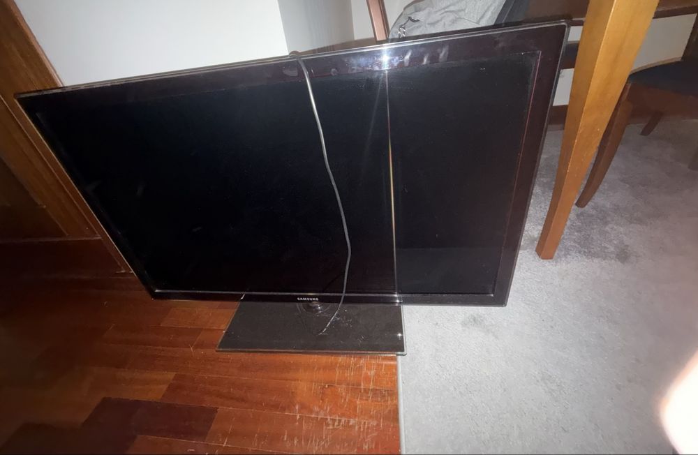 Tv Samsung 35 polegadas
