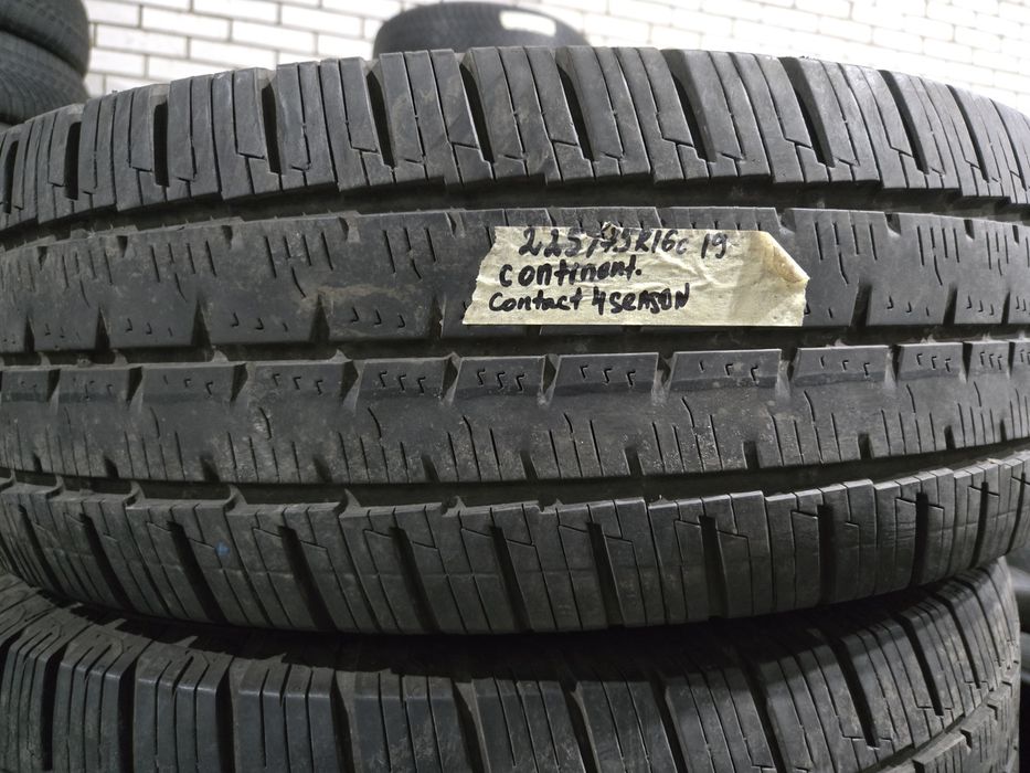 225/75R16C Michelin Continental