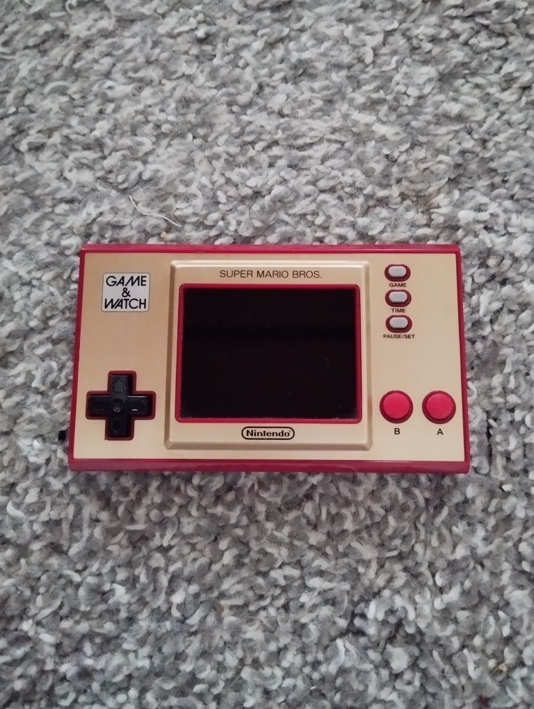 Game and watch konsola