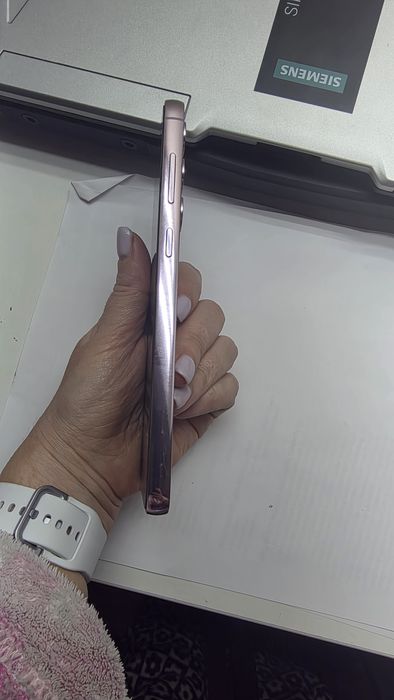 Sumsung Galaxy S23 plus