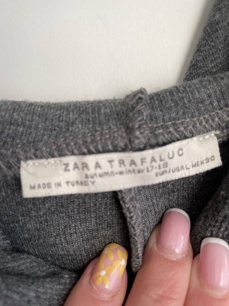 Sweterek zara szary perełki L