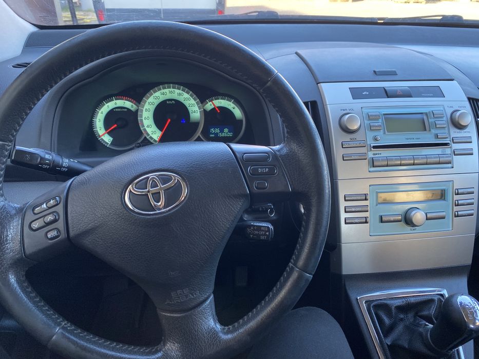 Toyota corolla verso 1.8 benzyna
