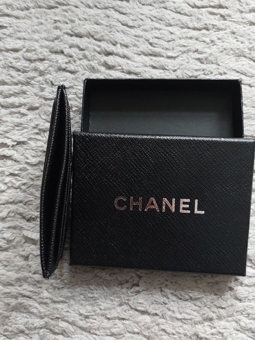 Etui na karty Chanel