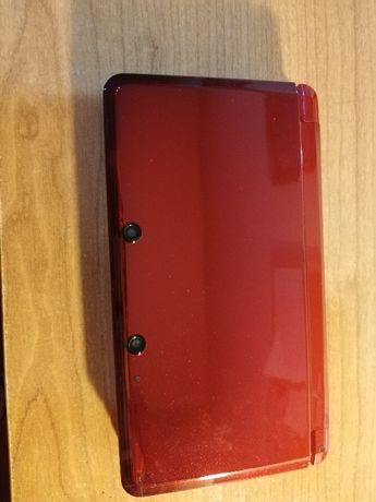 Nintendo 3DS vermelha com 3 jogos e estojo