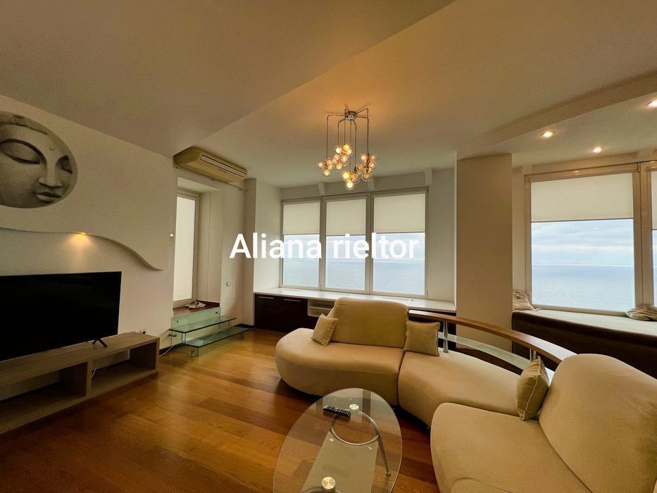 Аренда с террасой  Белый парус  паркинг видов