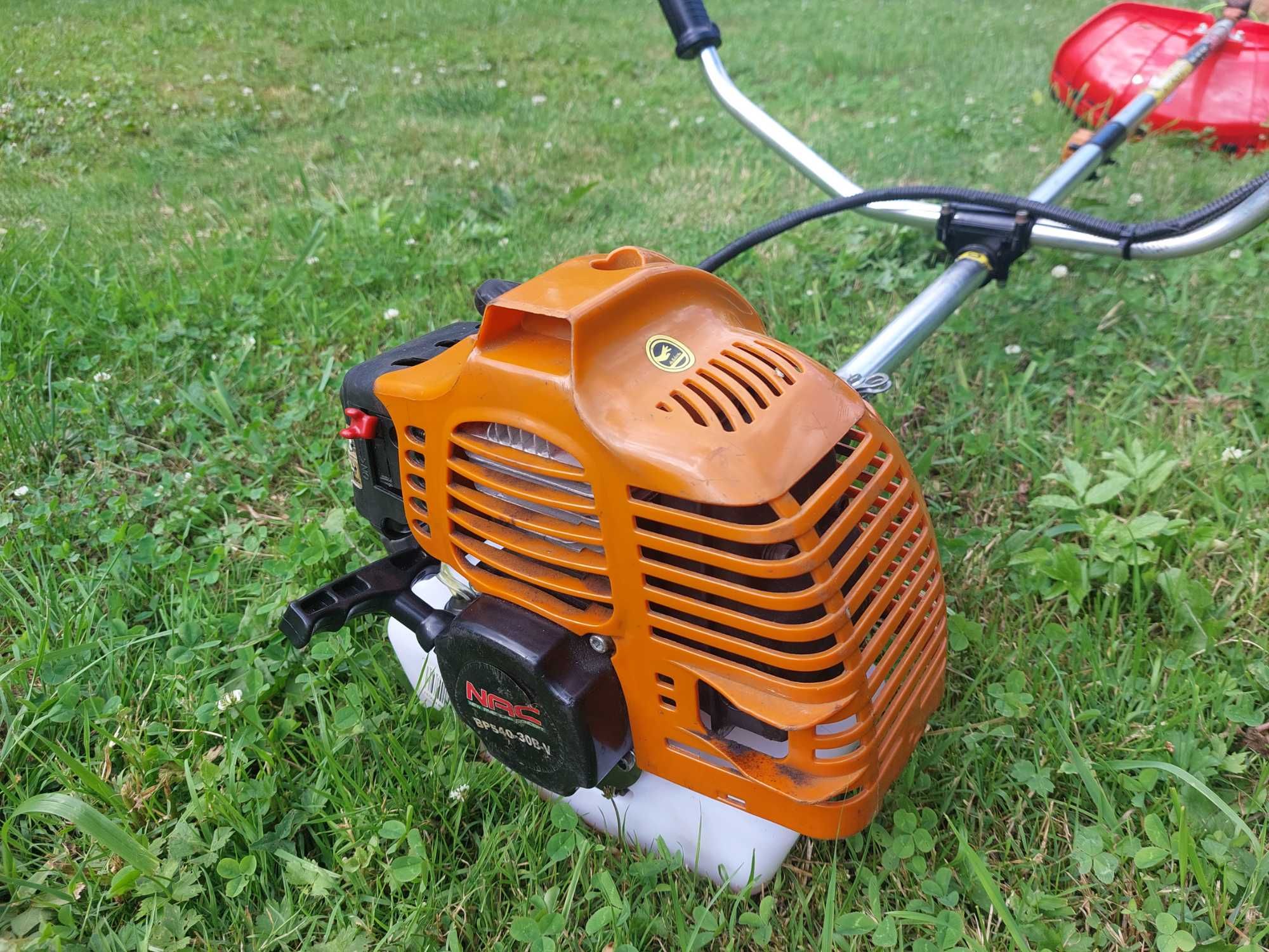 Kosa spalinowa NAC BP540-30B-V