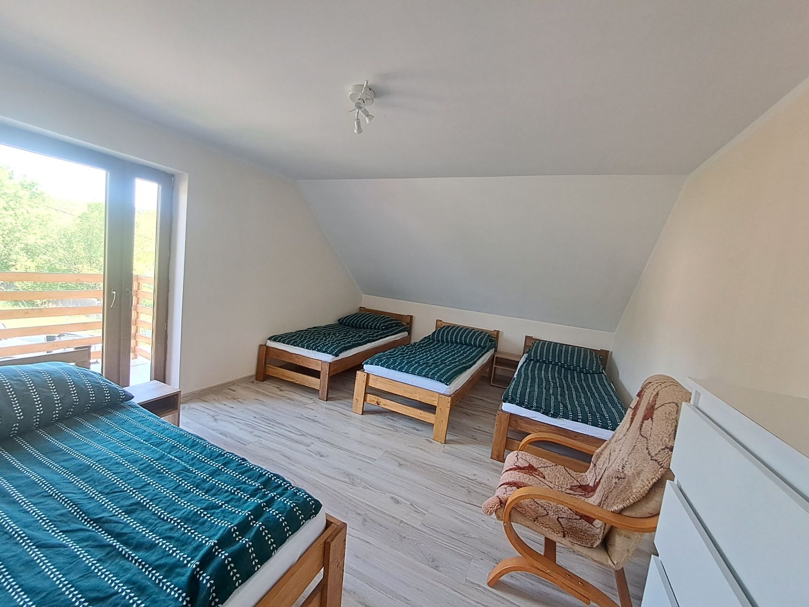 Całoroczna agroturystyka z prywatnymi jacuzzi, altanami i wifi