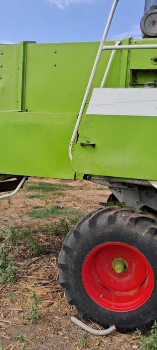 КомбайнClaas Mega 218, 1997 г.в.