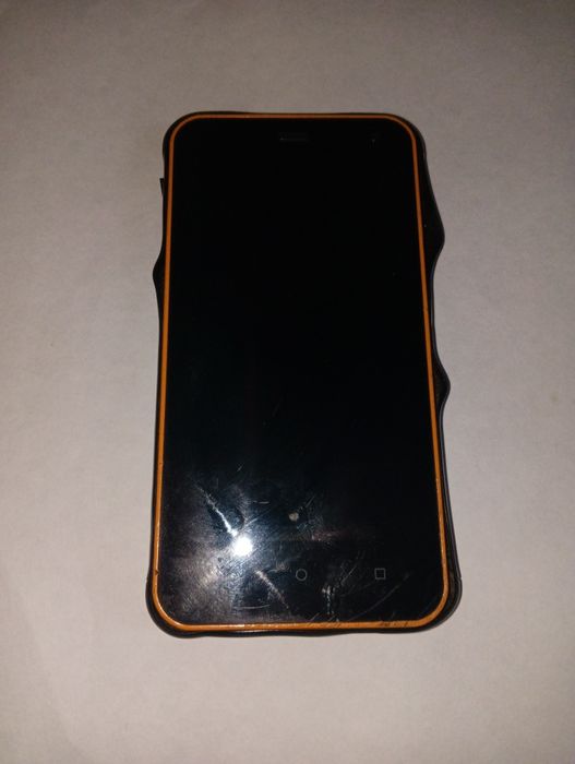 Телефон HAMMER .