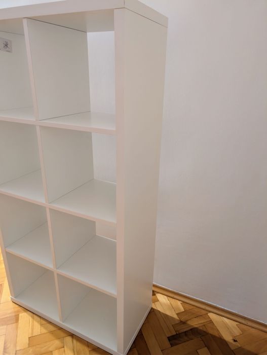 Biały regał IKEA