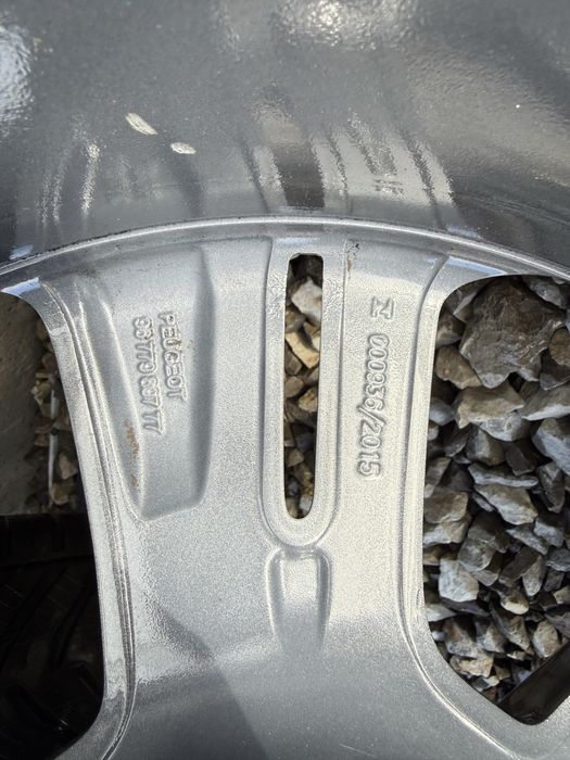 Koła Felgi Peugeot R17 5x108 + Opony Wielosezenowe 225 45 R17 2024r