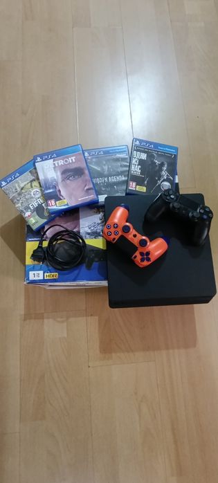 Продам PlayStation 4 Slim 1 TB