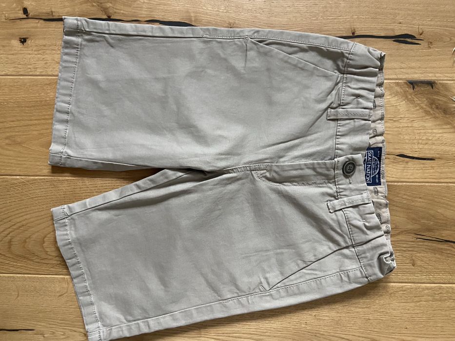 Eleganckie bermudy krotkie spodenki dla chlopca jak nowe 128