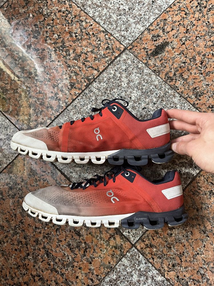 OnCloud Swissenginering buty do biegania