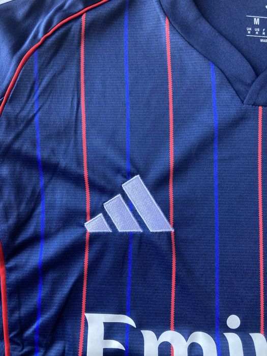 Equipamento lyon 25/26
