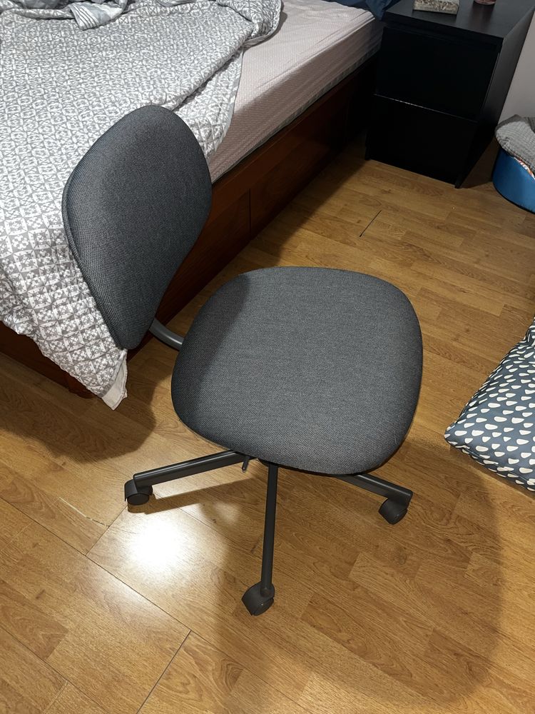 Cadeira BLECKBERGET ikea nova