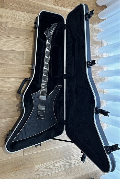 Jackson Pro Jeff Loomis kelly