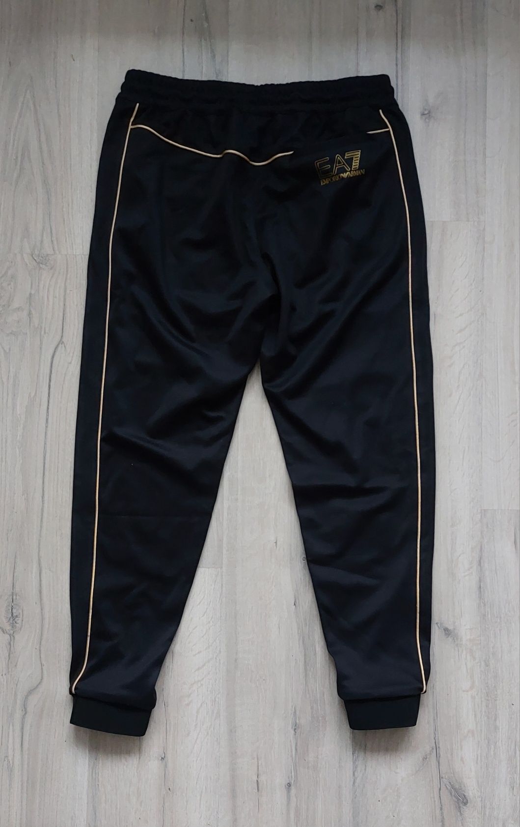 EA7 emporio armani nowe spodnie dresowe męskie Jogger r. M