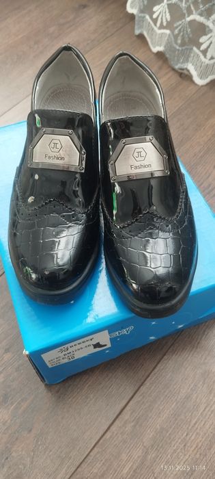 Туфлі 32 розмір лаковані