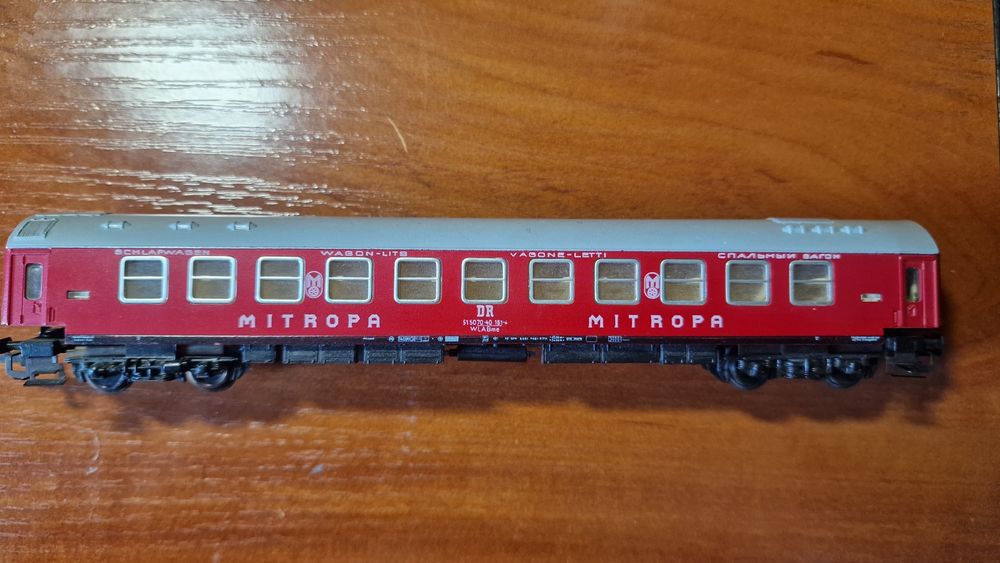 Железная дорога ГДР  ТТ 1/120 Паровоз и 5 вагонов комплект