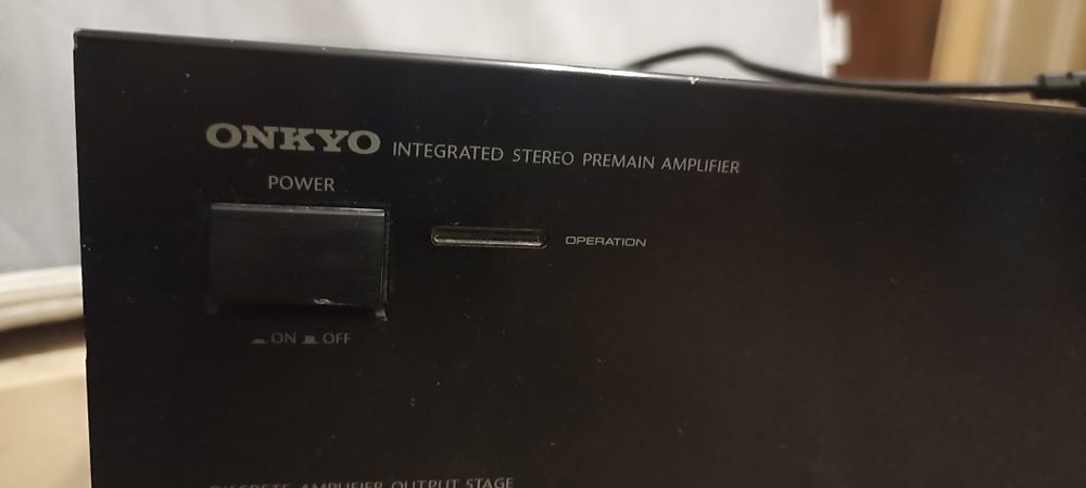 Стереопідсилювач Onkyo A-8000
